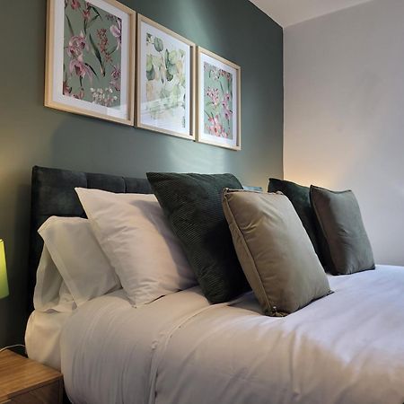 Stay - The Wellington Burton On Trent ภายนอก รูปภาพ
