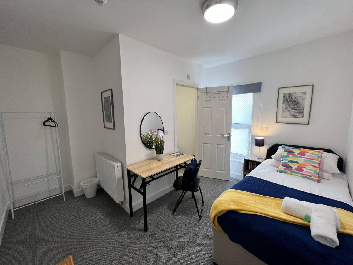 Stay - The Wellington Burton On Trent ภายนอก รูปภาพ