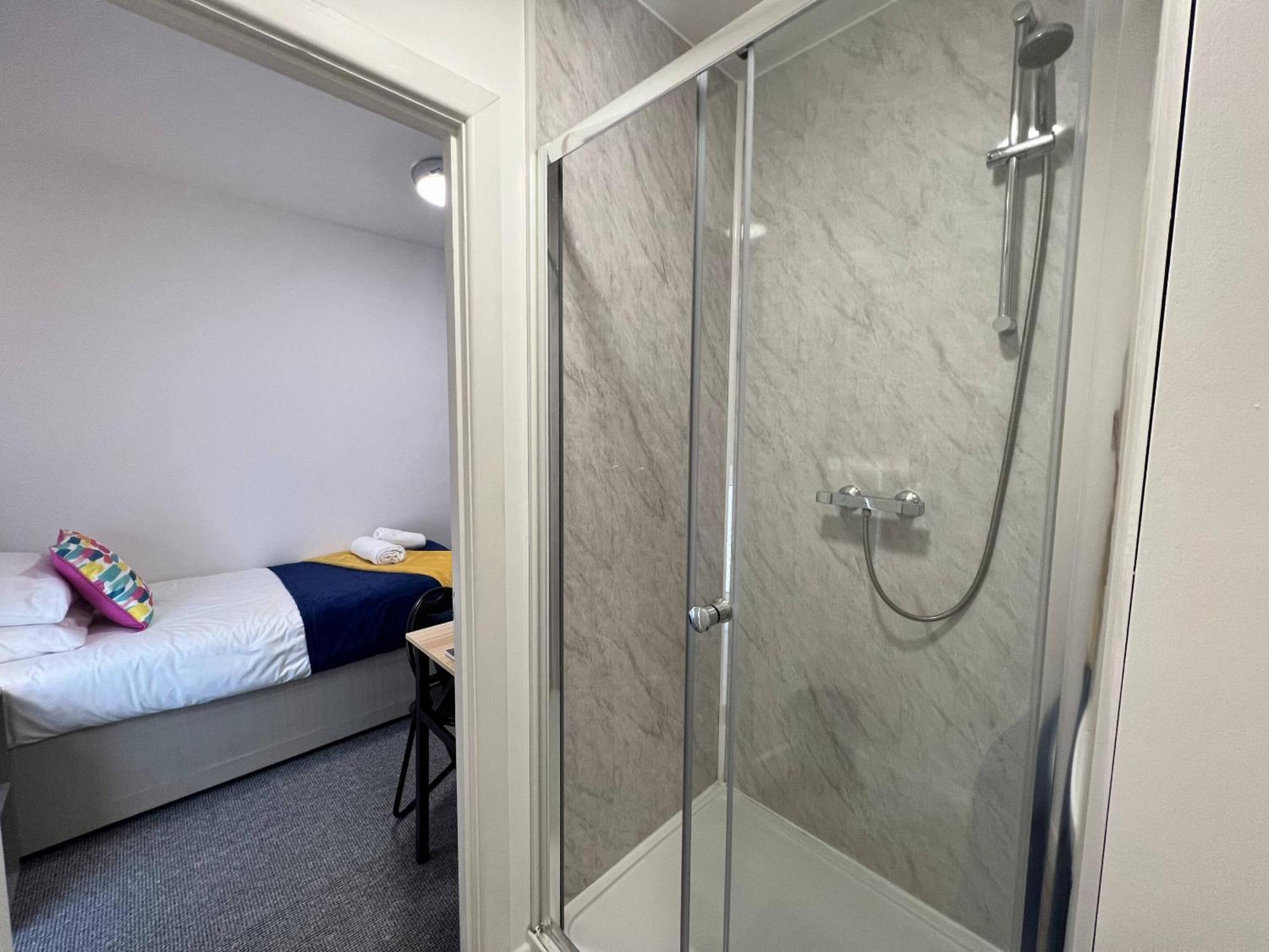 Stay - The Wellington Burton On Trent ภายนอก รูปภาพ